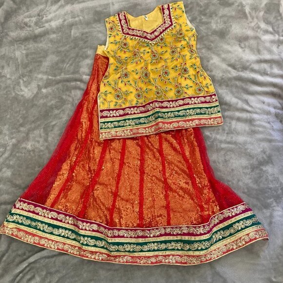 Youth Indian Saree Matching Set Sleeveless Top & Long Skirt Size 26 (6/7 Girls) - Picture 1 of 13